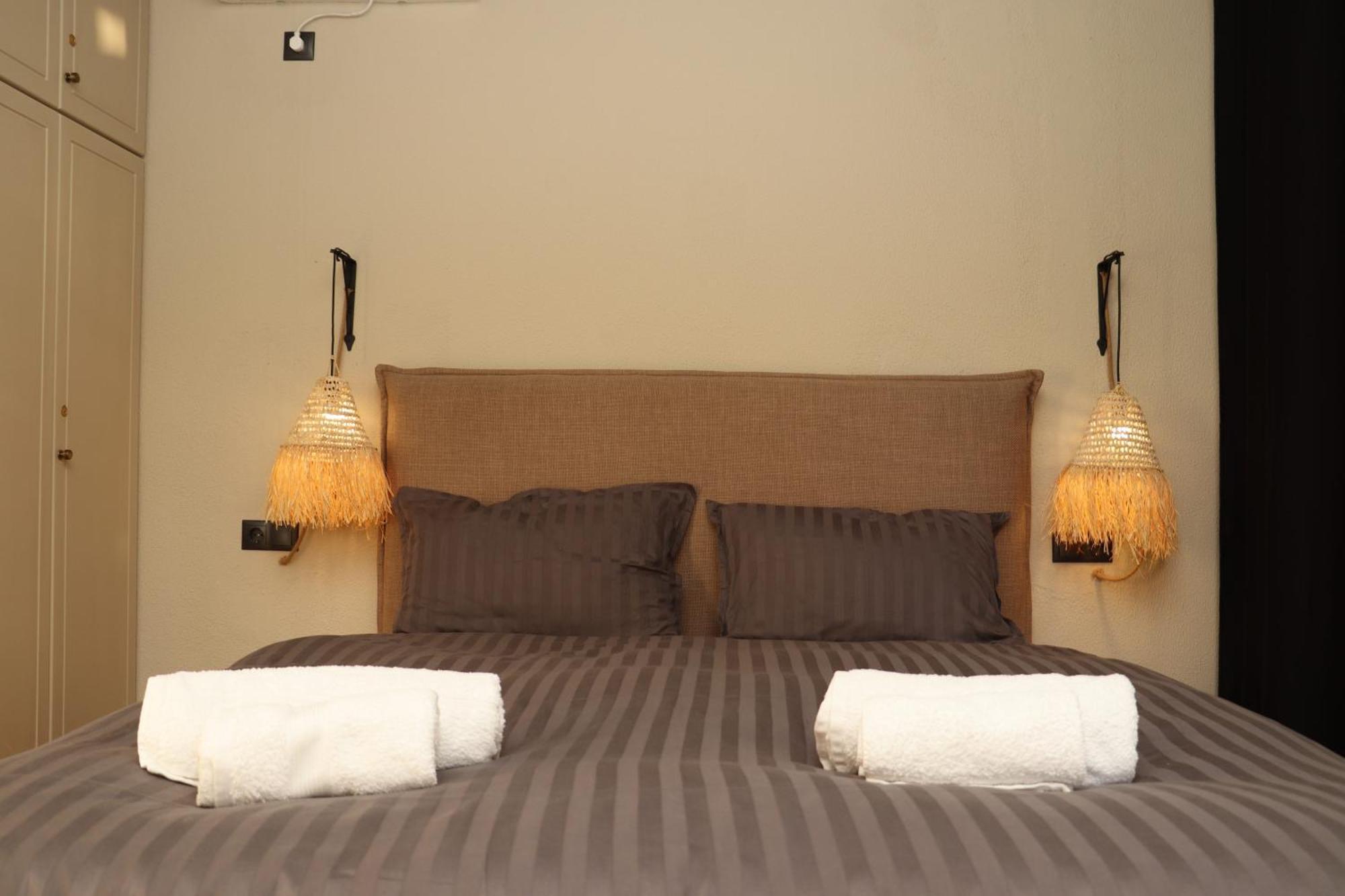 Seaview Apartment - Poros Relaxing Beachfront Flat Poros Town Exterior foto